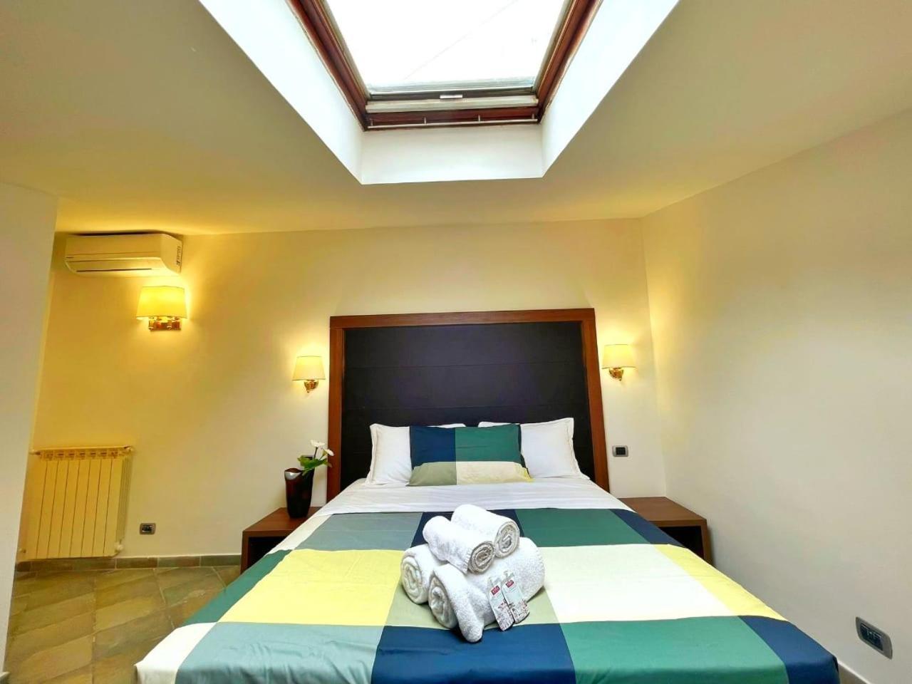 Attic Garden Hotell Rom Exteriör bild